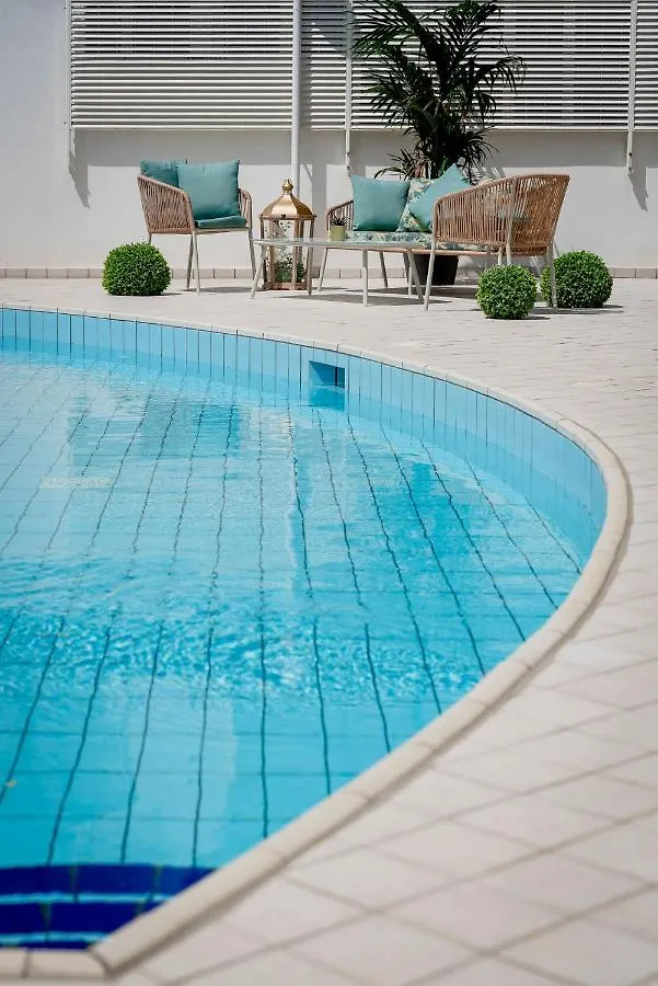 Hotel Embassy Riccione 3*,