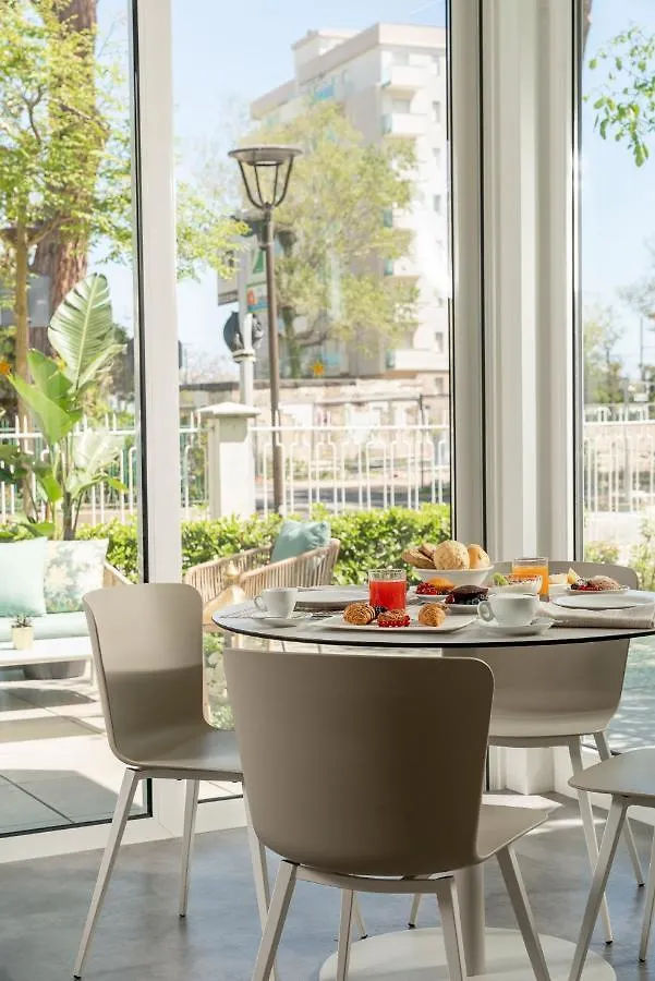 Hotel Embassy Riccione 3*,  Olaszország