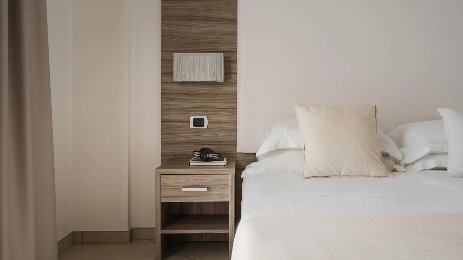 Hotel Embassy Riccione Italia
